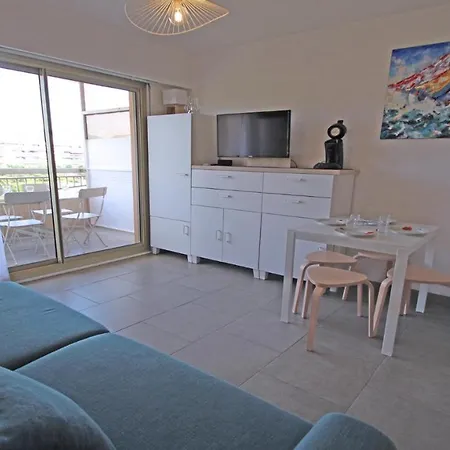 Santa Cruz Σαιντ-Μαξίμ